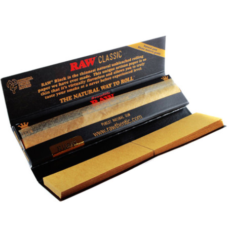 Raw 32 feuilles à rouler King Size Slim Classic Black + 32 filtres en carton